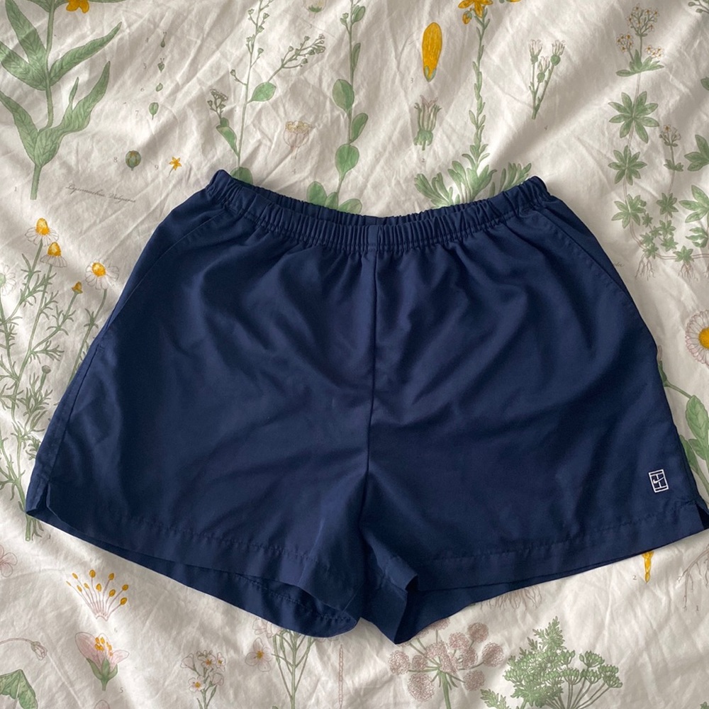 NIKE ATHLETIC SHORTS